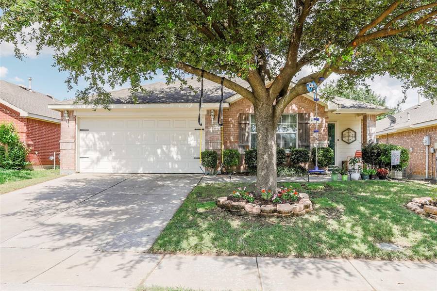 8504 Cactus Flower Drive, Fort Worth, TX 76131