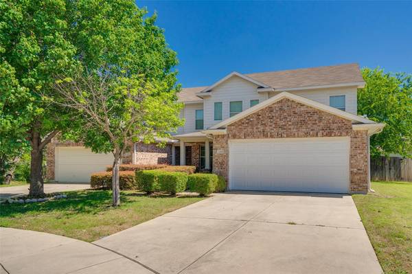 1309 Saddle Blanket Court, Fort Worth, TX 76131