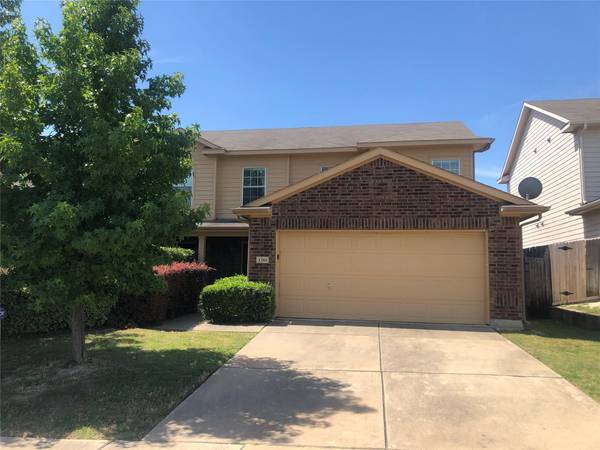 1344 Saddle Blanket Court, Fort Worth, TX 76131