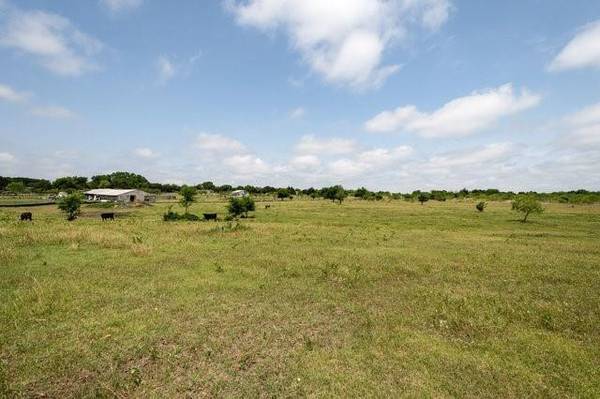 6265 County RD 4062, Scurry, TX 75158