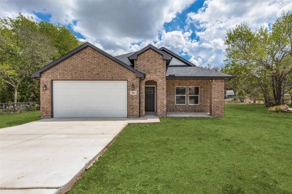 810 Tremont Street, Weatherford, TX 76086