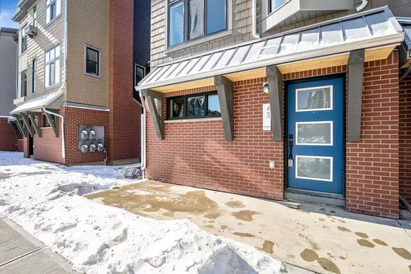 Calgary, AB T3H 6E8,43 Spring Willow Close SW