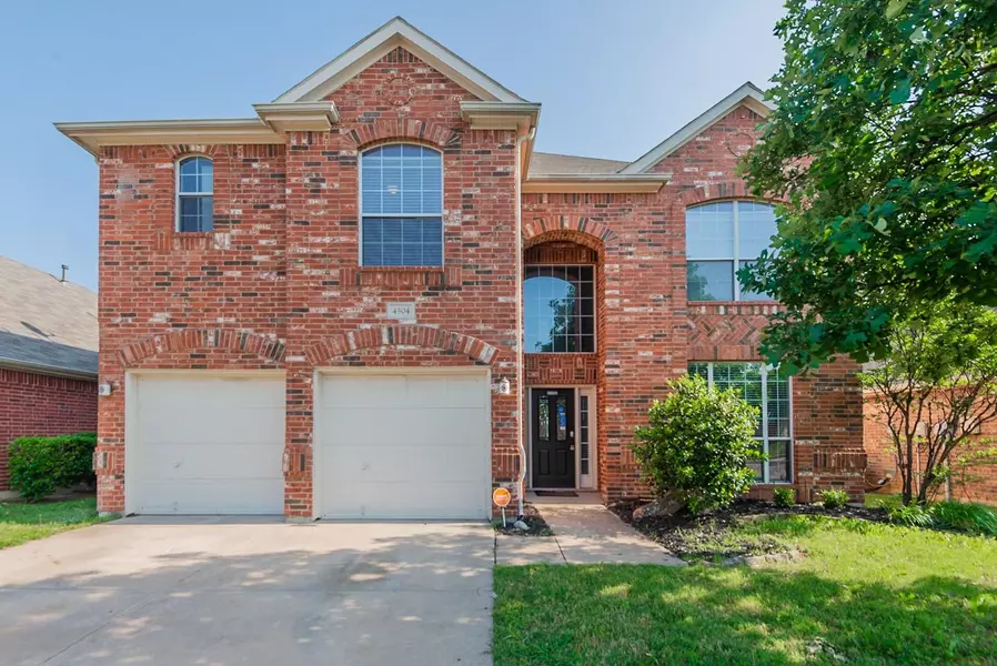 4504 Vista Meadows Drive, Fort Worth, TX 76244