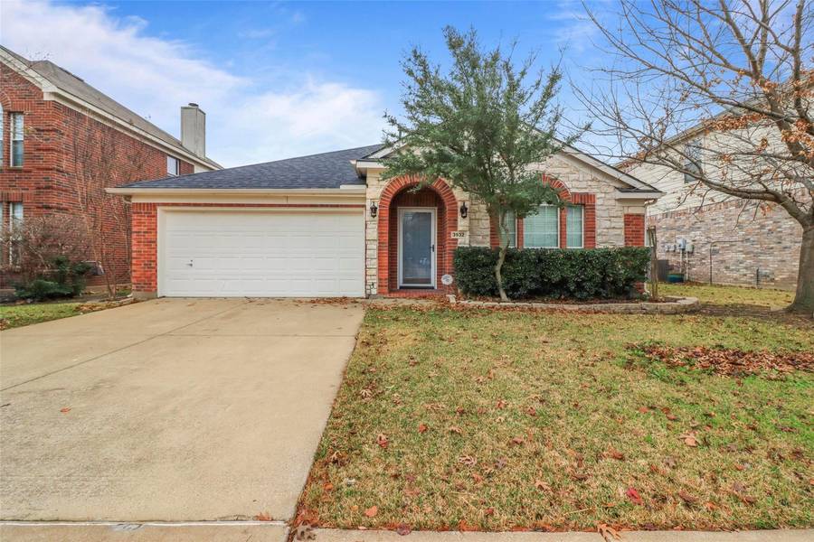 3932 Drexmore Road, Fort Worth, TX 76244