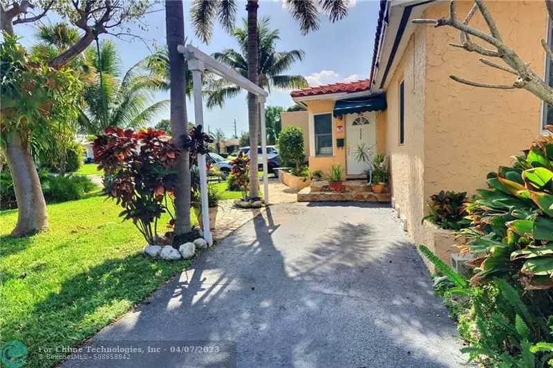 222 SE 1st St, Dania Beach, FL 33004