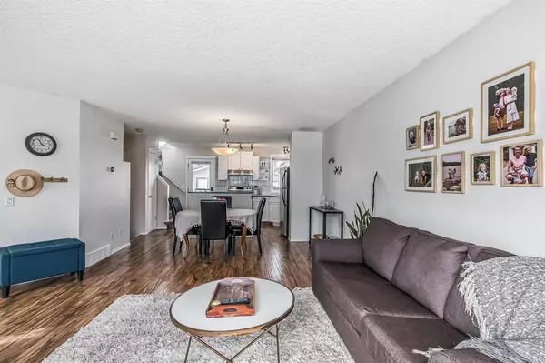 Calgary, AB T3L 2J1,112 Tuscany Valley Rise NW