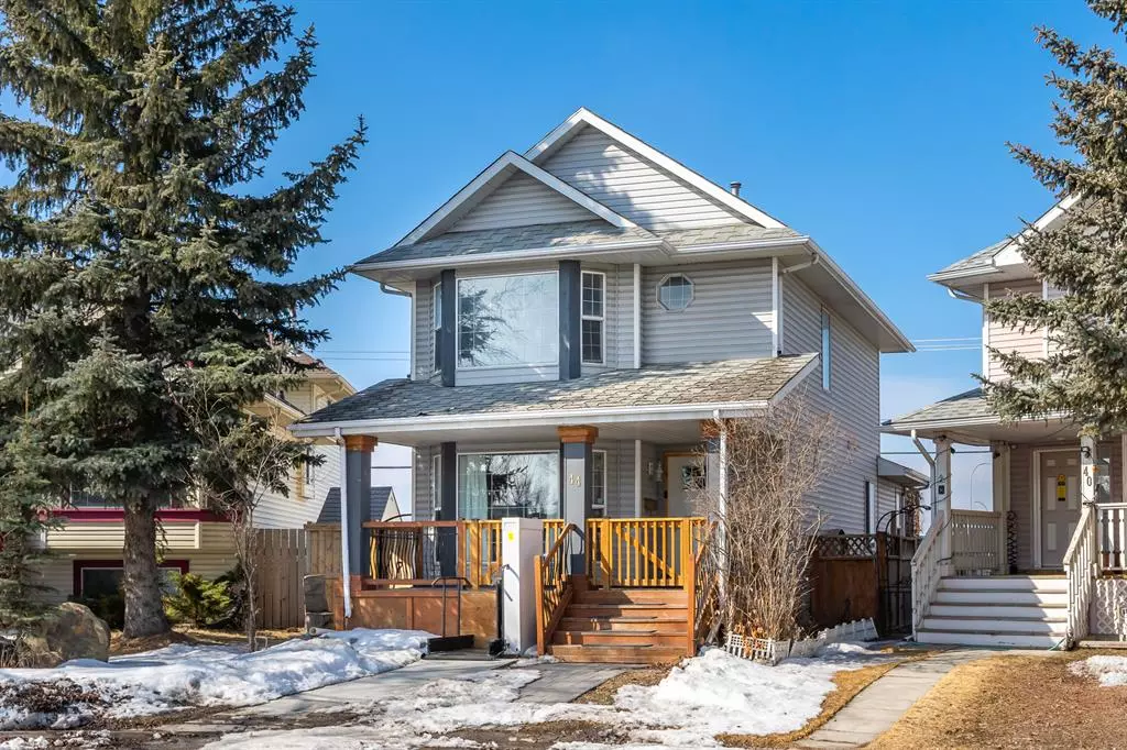 Calgary, AB T3J3N3,44 Martinglen Mews NE