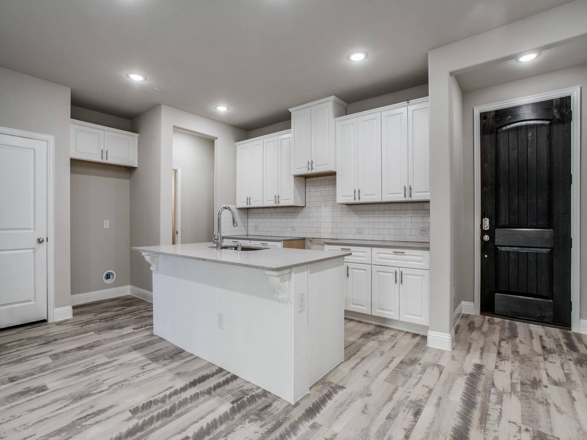 581 Hutchinson Lane, Lewisville, TX 75077
