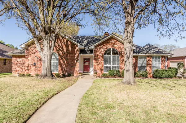 1016 Indian Ridge Drive, Denton, TX 76205