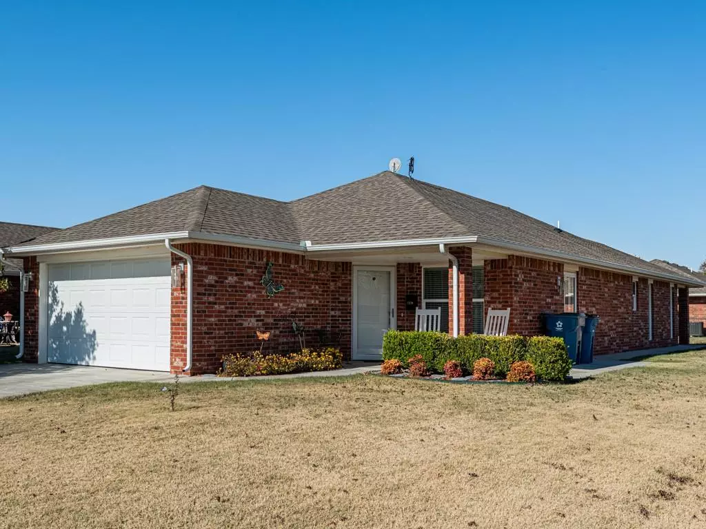 Tuttle, OK 73089,313 Silver Leaf Place