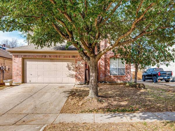 1160 Trinity Trail, Saginaw, TX 76131