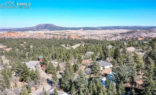 Larkspur, CO 80118,6925 Fox CIR