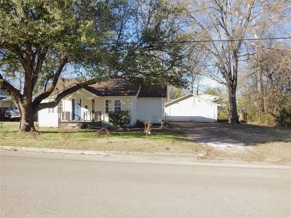 414 W Kilpatrick, Mineola, TX 75773