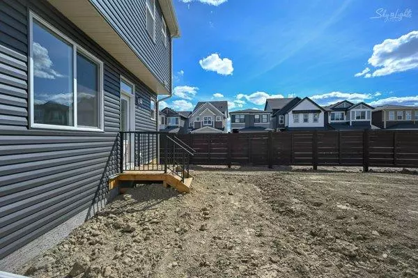 Calgary, AB T3M 2V9,587 seton CIR SE