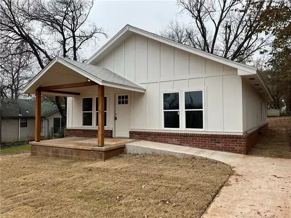 716 Johnson Street, Meeker, OK 74855