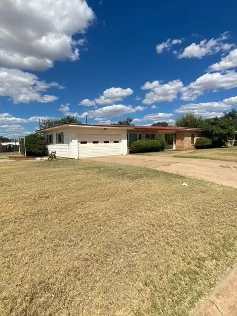 Rotan, TX 79546,807 E Johnston Street