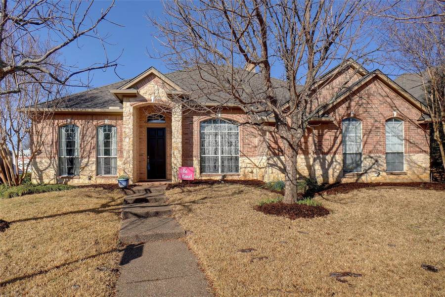 8421 Brandonwood Drive, North Richland Hills, TX 76182