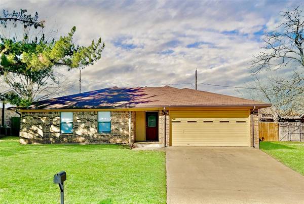 1402 Preston Tr Court,  Graham,  TX 76450