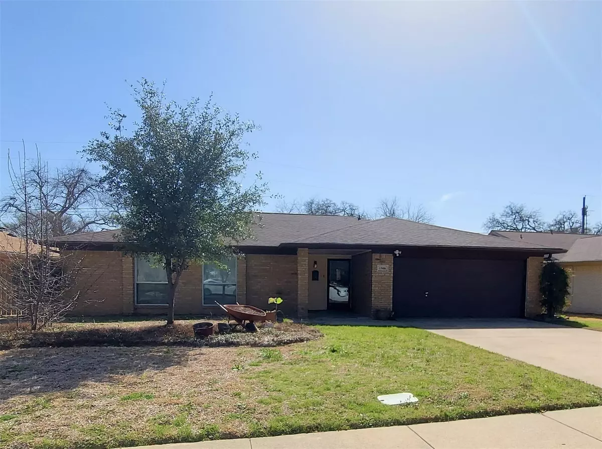 Irving, TX 75060,1508 Strawberry Circle