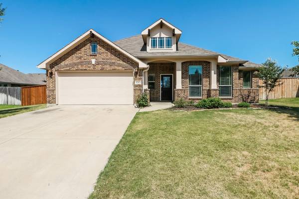 5213 Medallion Court, Midlothian, TX 76065