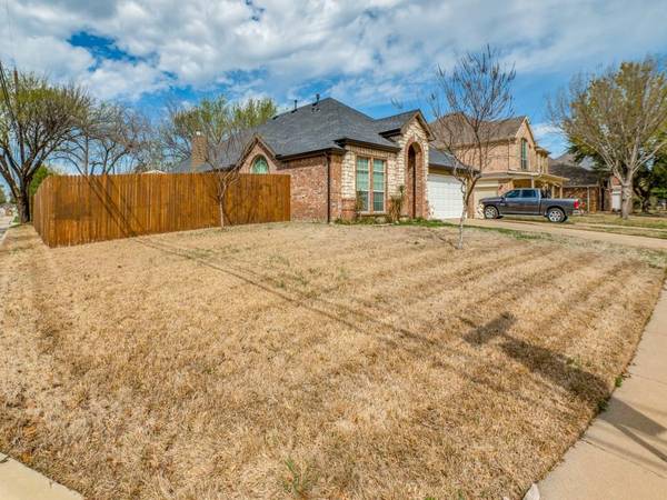 3901 Lochridge Court, North Richland Hills, TX 76180