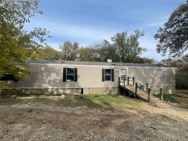 159 Dover Drive, Gordonville, TX 76245