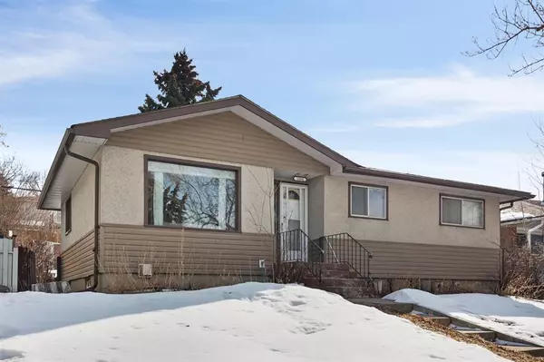 Calgary, AB T2E 4T5,1008 16A ST NE