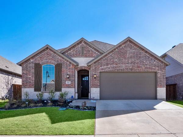 2127 Mossbrook Drive, Royse City, TX 75189