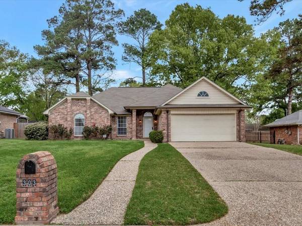 303 April Drive, Lufkin, TX 75904