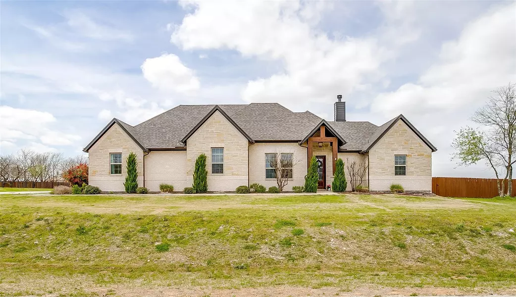 11009 Chriswood Drive, Crowley, TX 76036