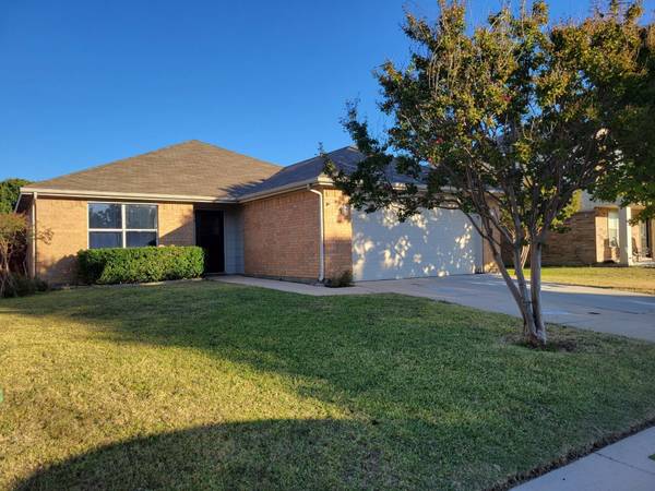 118 Thoroughbred Drive, Krum, TX 76249