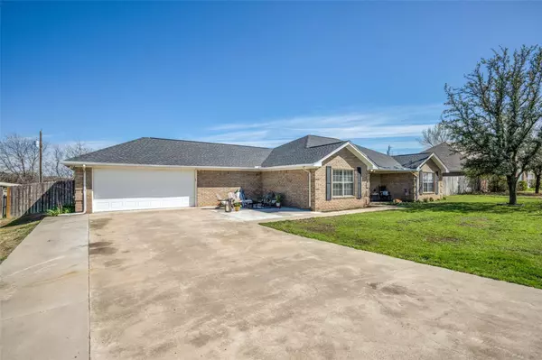 Alvord, TX 76225,611 Grand Oaks Court