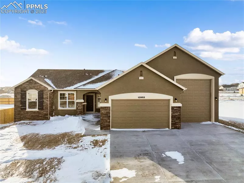 10988 Rolling Mesa DR, Falcon, CO 80831