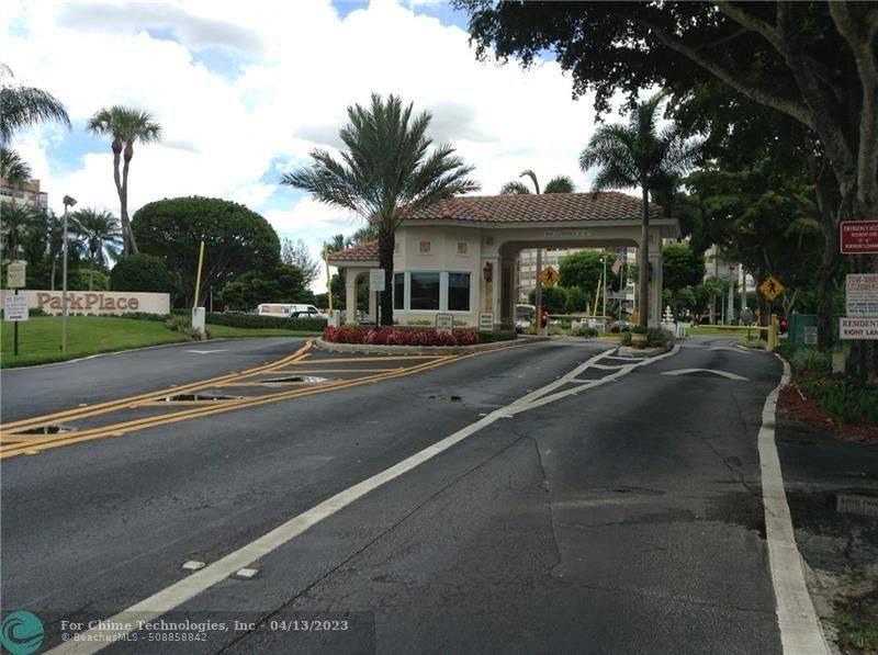 1100 Saint Charles Pl #410, Pembroke Pines, FL 33026