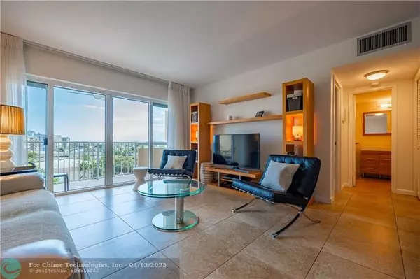 Pompano Beach, FL 33062,1200 Hibiscus Ave  #806