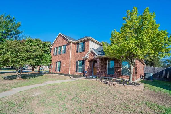 6001 Cynthia Drive, Midlothian, TX 76065