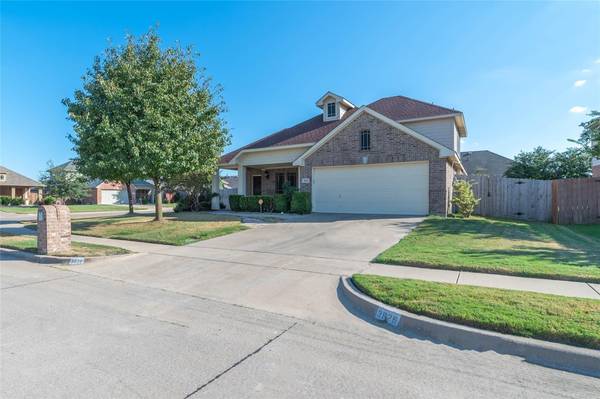 3626 Hershal Drive, Midlothian, TX 76065