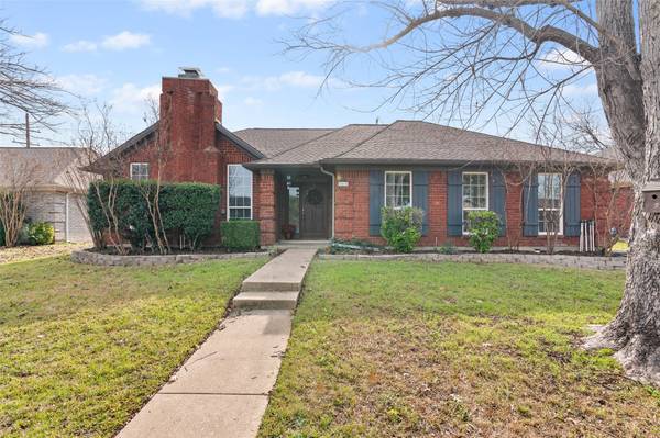 1618 Crosshaven Drive, Lewisville, TX 75077