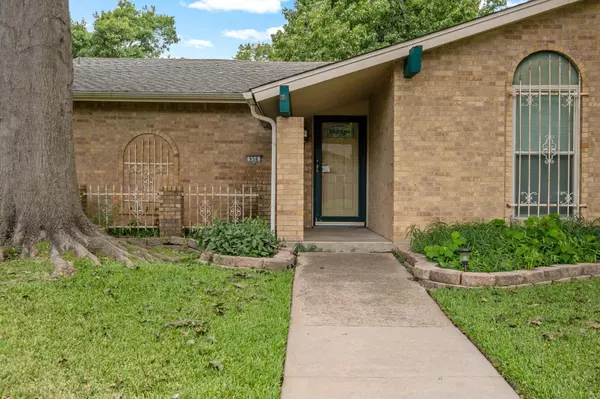 Garland, TX 75043,956 Meadowcove Circle