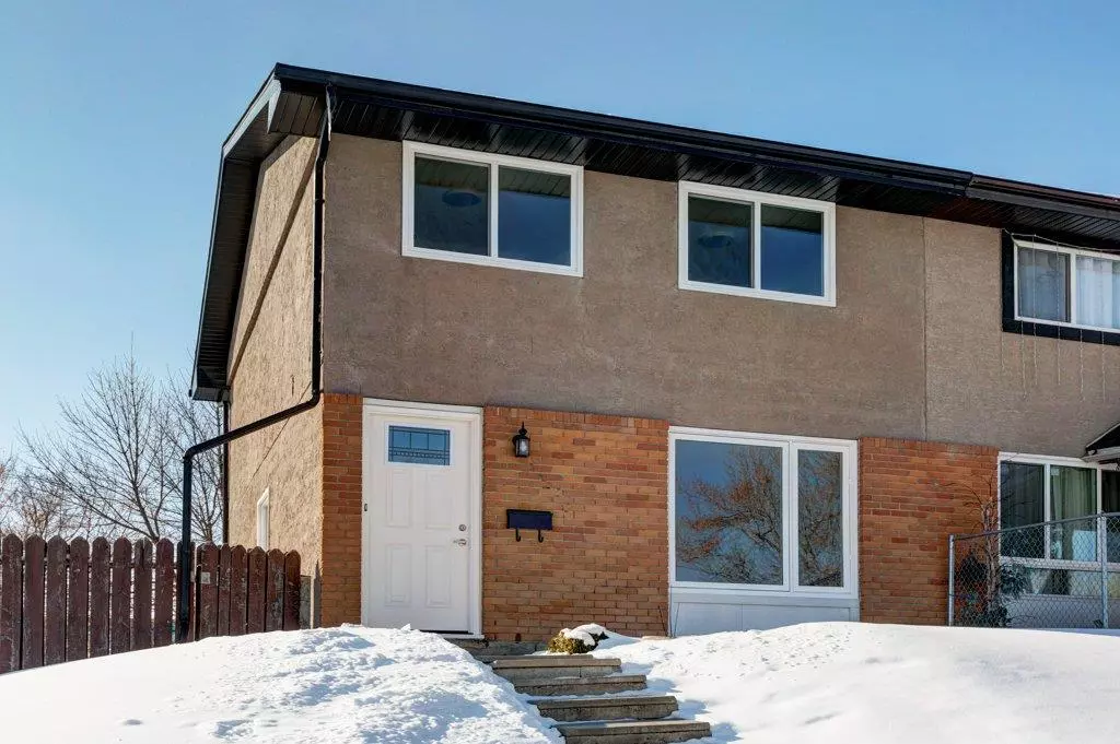 Calgary, AB T2B 1V1,3027 Doverville CRES SE