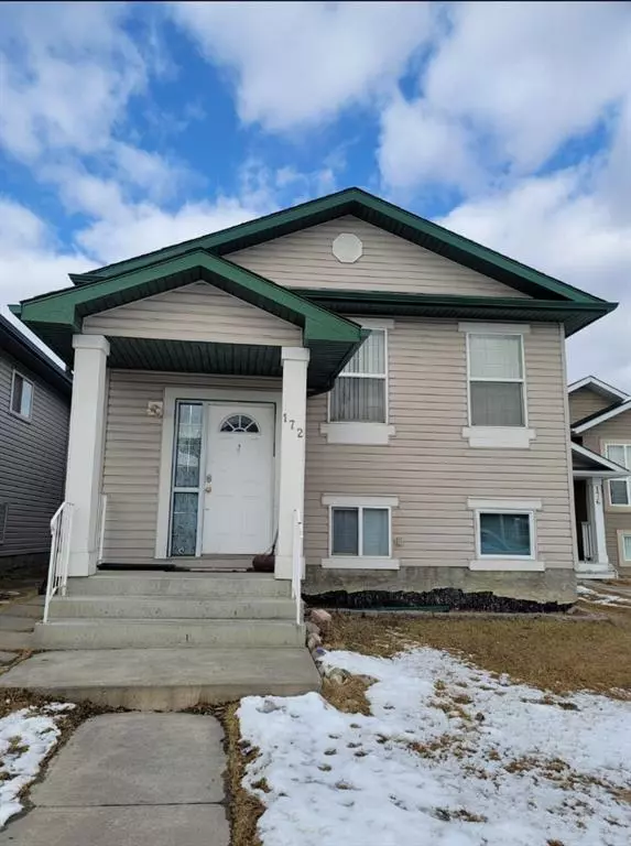 Calgary, AB T3J4R2,172 taracove  estate DR NE