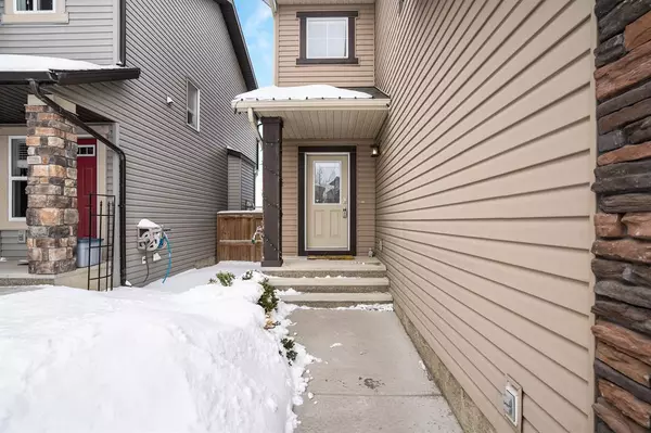 Calgary, AB T3M 0N7,88 Cranberry CIR SE