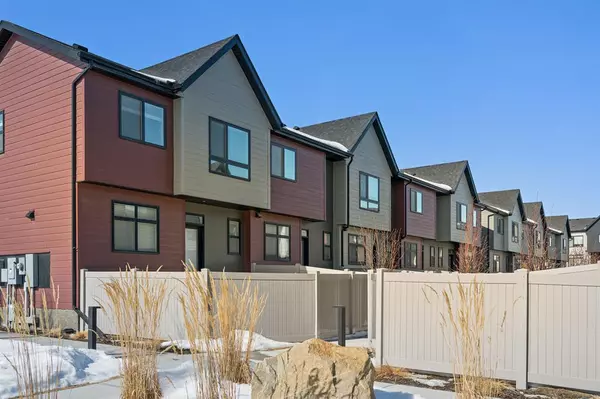 Calgary, AB T3P 1K3,819 Sage Meadows GDNS NW