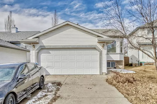 Calgary, AB T3K4J7,244 Coverdale CT NE