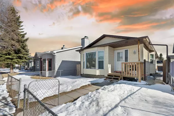 Calgary, AB T3J 2M9,191 Taradale DR NE