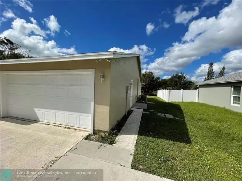 262 NW Bayshore Blvd, Port Saint Lucie, FL 34983