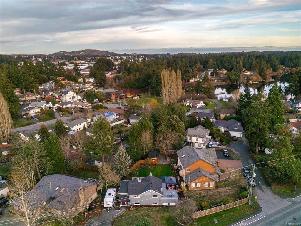 Homes for sale 3109 Glen Lake Rd, Langford, BC V9B 4B5 MLS9248...