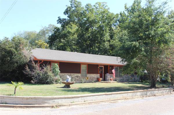 210 Humble Street, Hawkins, TX 75765