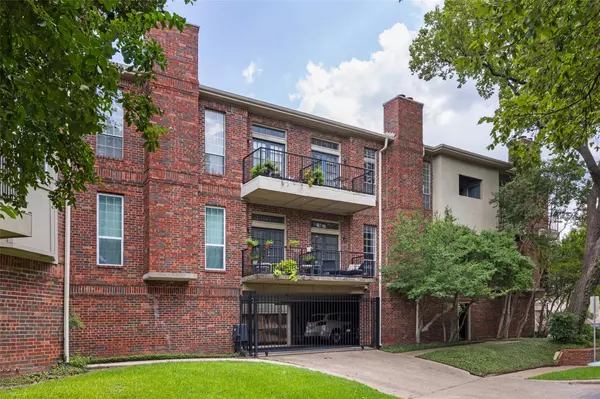 Dallas, TX 75219,4106 Newton Avenue #112