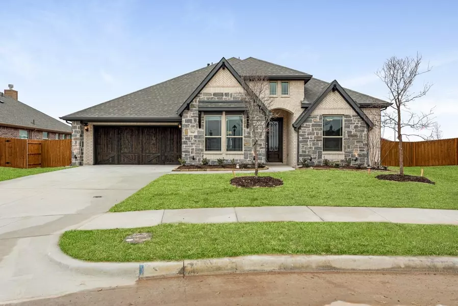 5045 Ridgeview Lane, Midlothian, TX 76065